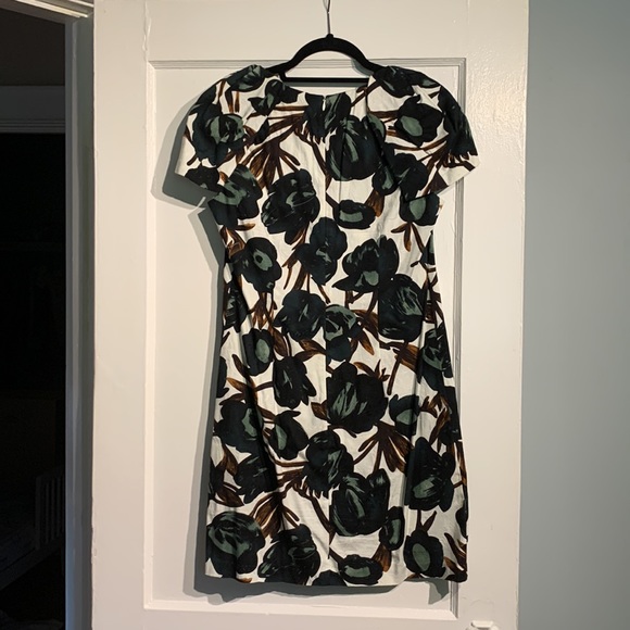 Veronika Maine Floral V-neck Dress - Picture 3 of 4